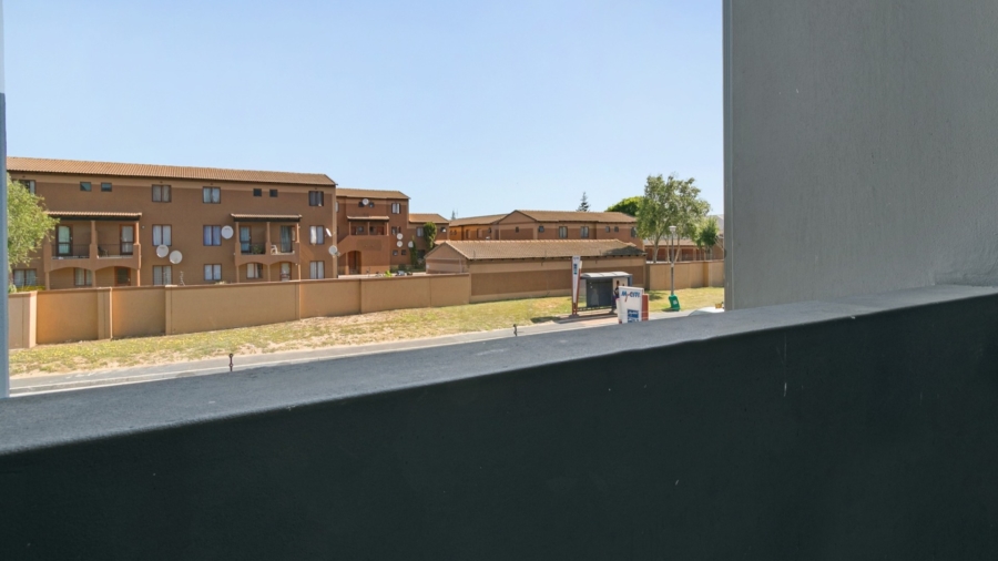 2 Bedroom Property for Sale in Parklands Western Cape